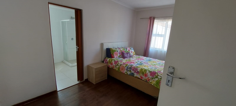 3 Bedroom Property for Sale in Sanddrift Western Cape